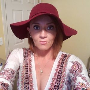 Meet your Posher, Sharilyn